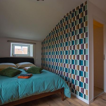 Emilie Une Nuit - 3 Chambres Au 2E Etage - Maison Avec Chats Vandieres  Экстерьер фото