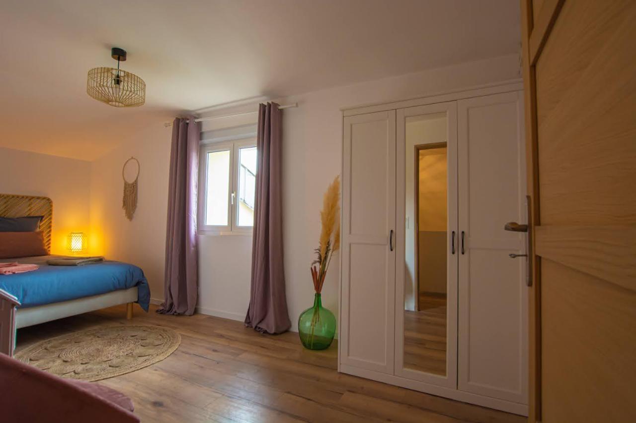 Emilie Une Nuit - 3 Chambres Au 2E Etage - Maison Avec Chats Vandieres  Экстерьер фото